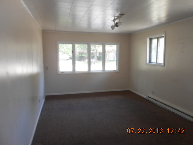 16617 Spaulding Avenue Markham, IL 60428 - Photo 8 of 9