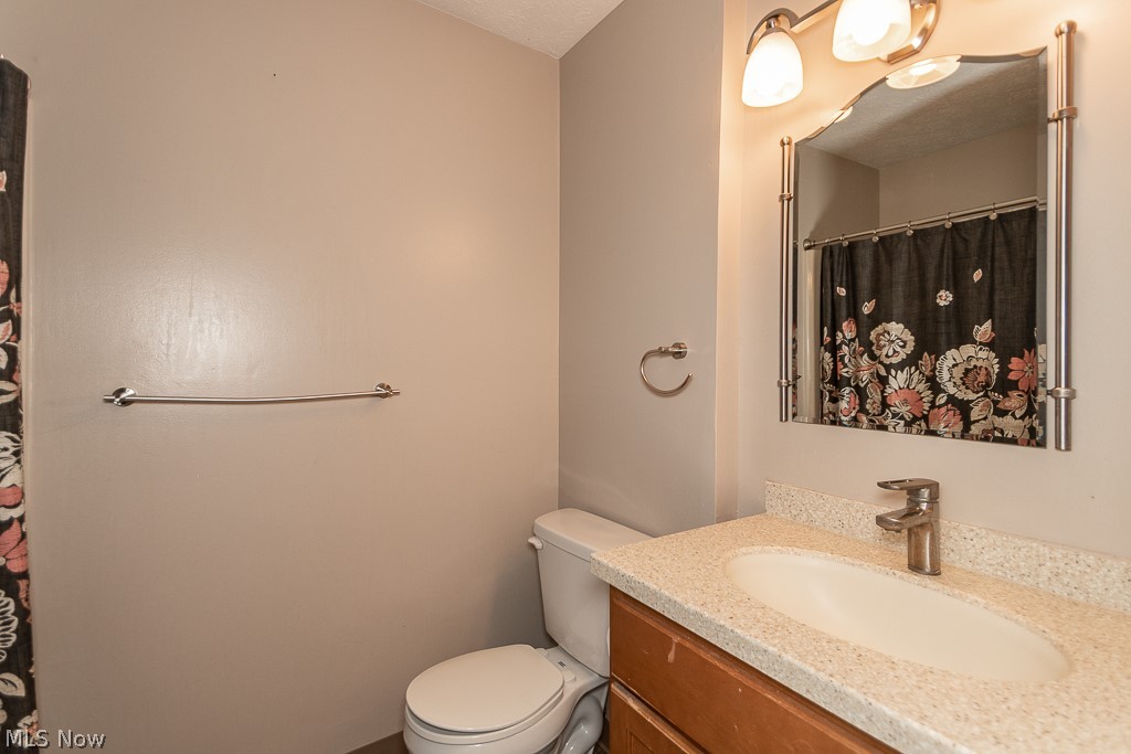 9956 Johnnycake Ridge Road, Unit E9 Painesville, OH 44077 - Photo 25 of 31