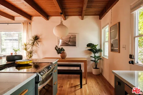 $1,088,000 | 940 East Arroyo Terrace, Alhambra, CA 91801