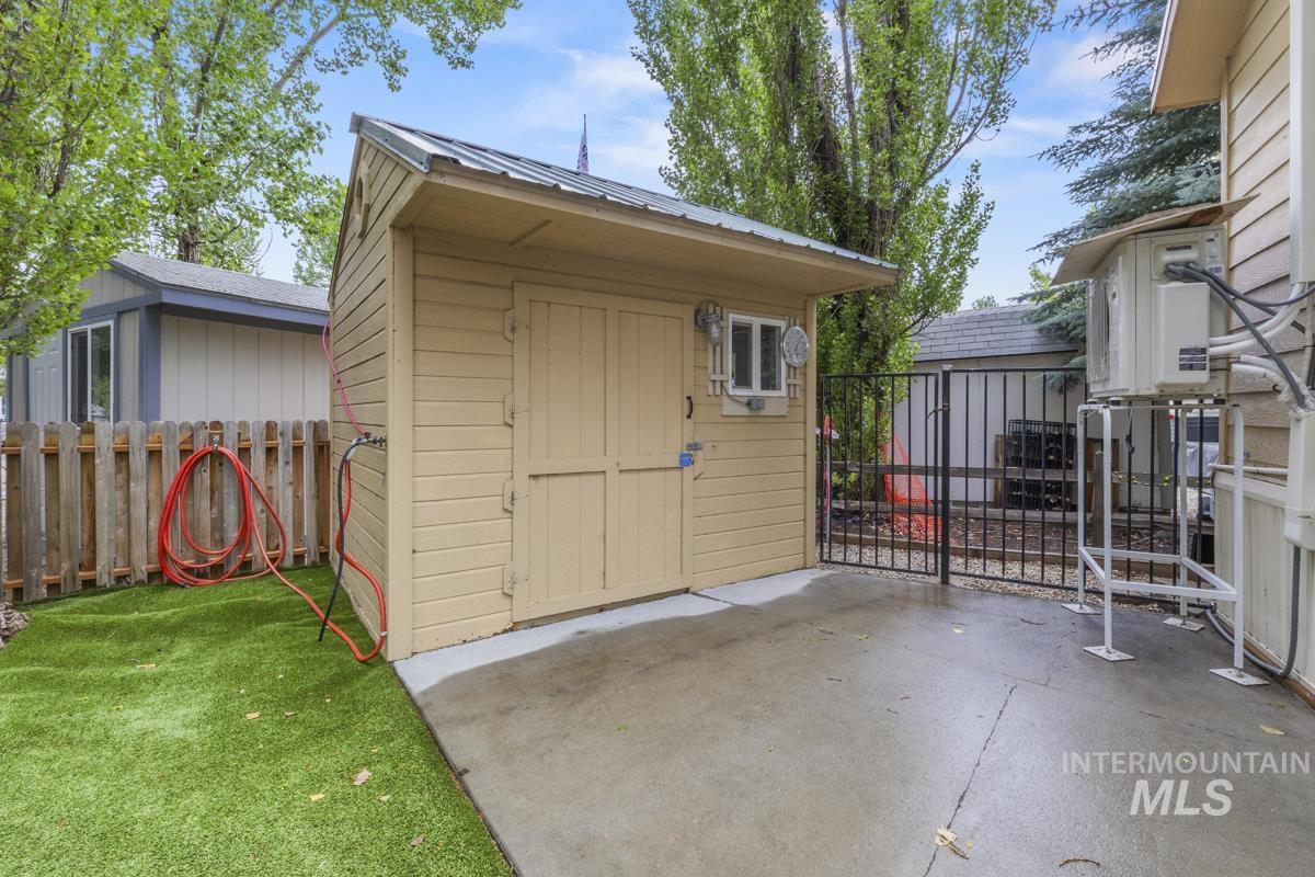 10 P Street Cascade, ID 83611 - Photo 19 of 33 Shed