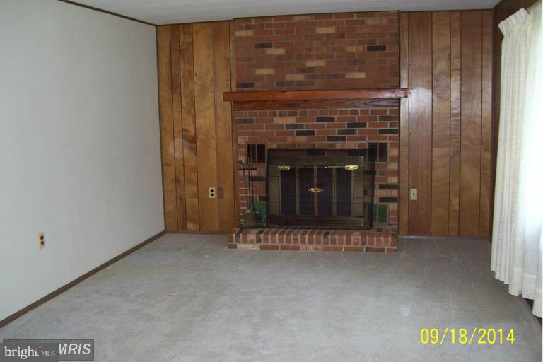 1509 Cochran Road Joppa, MD 21085 - Photo 2 of 26 Living Room