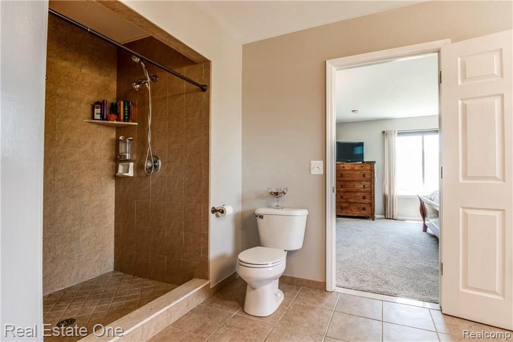 1330 Park Ridge Pointe Grand Blanc, MI 48439 - Photo 17 of 24