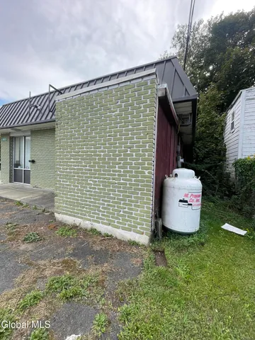 $225,900 | 18223 Highway 22, Berlin, NY 12022