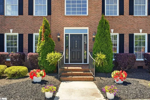 $599,000 | 225 Watersedge Drive, Boiling Springs, SC 29316