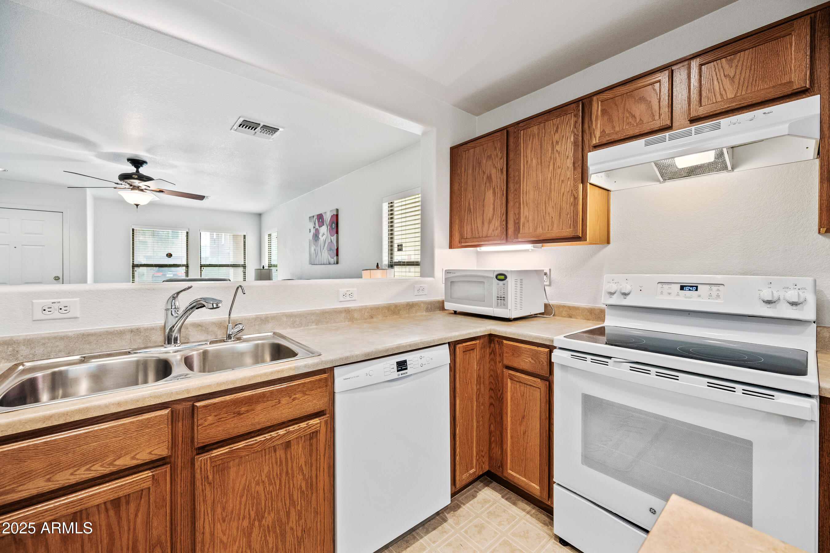 6336 West Beverly Road Laveen, AZ 85339 - Photo 11 of 30 11-6336WBR-ocupix