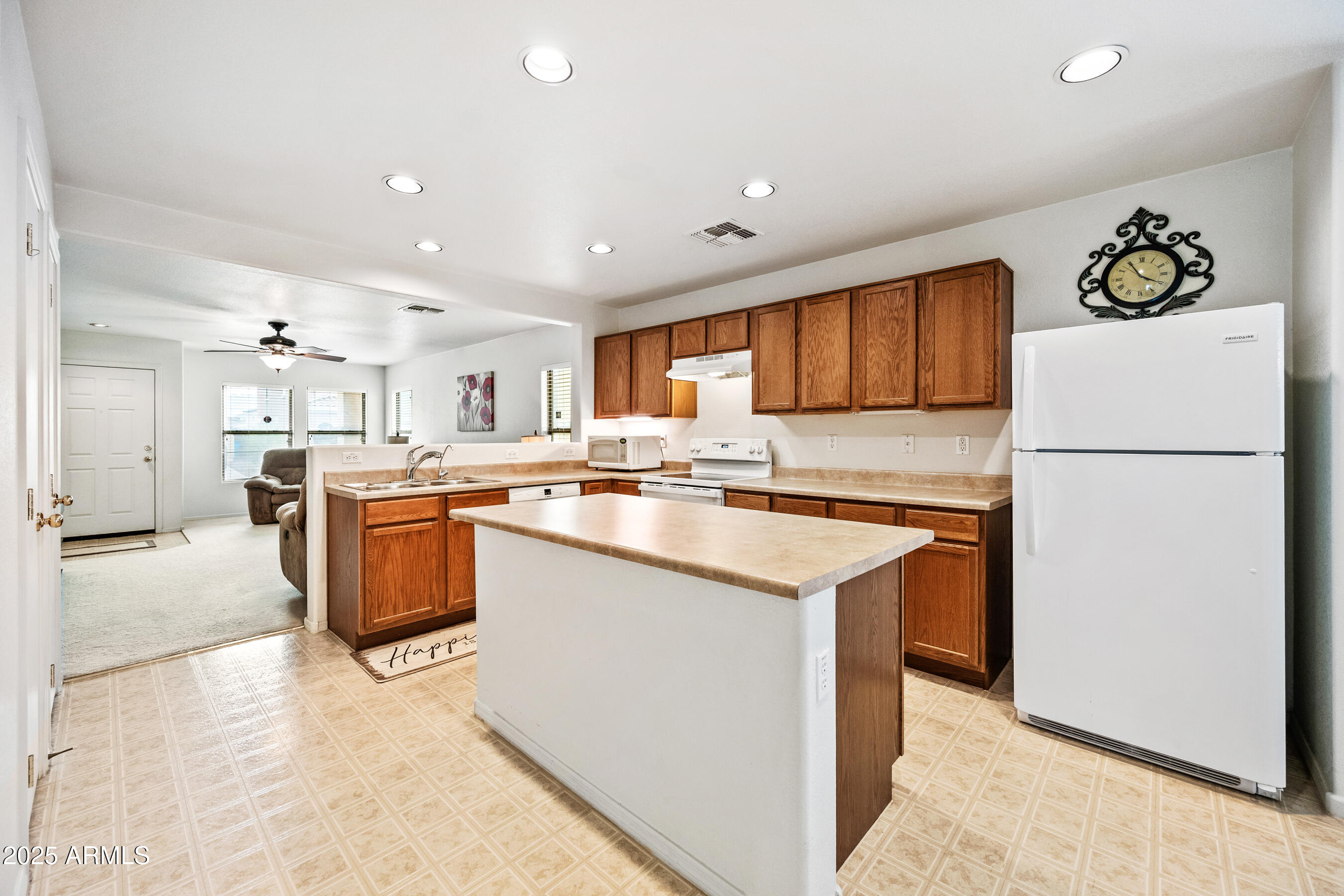 6336 West Beverly Road Laveen, AZ 85339 - Photo 9 of 30 9-6336WBR-ocupix