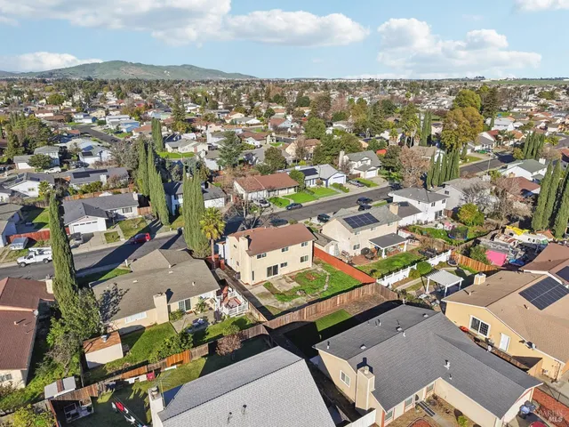 $585,000 | 1109 Waxwing Lane, Suisun City, CA 94585