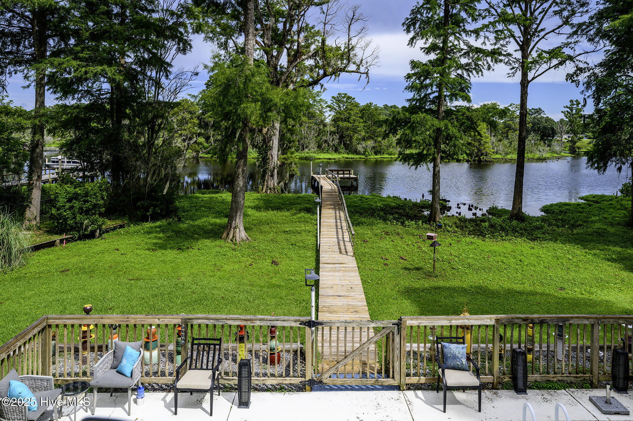 210 Gangplank Road New Bern, NC 28562 - Photo 49 of 86 Porch Views of the Trent River