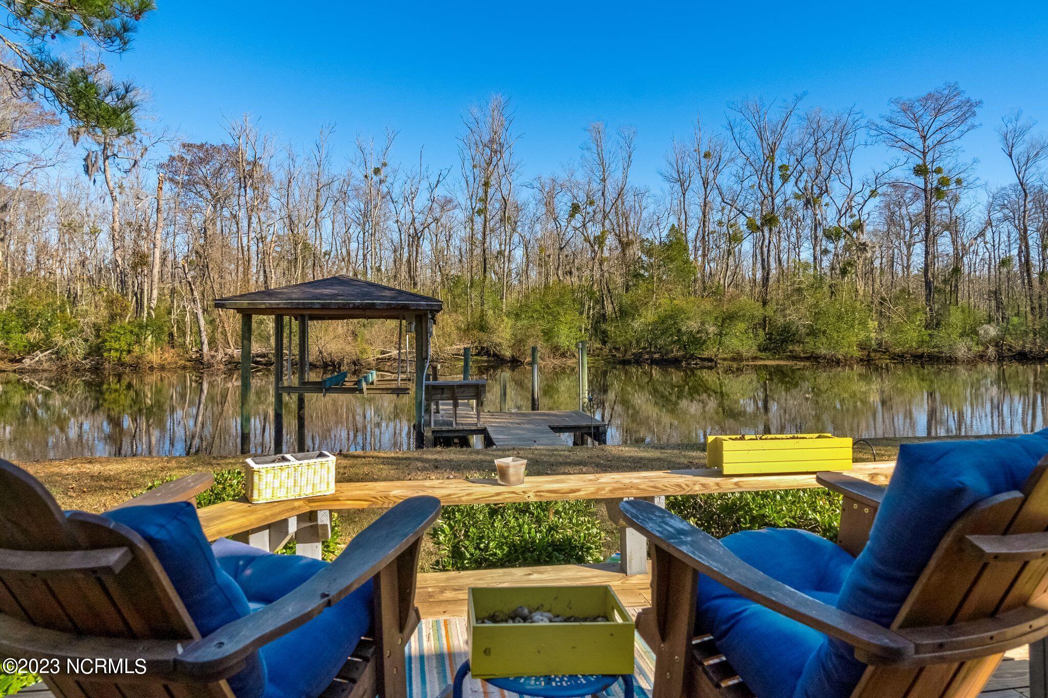 108 Bowline Road New Bern, NC 28562 - Photo 40 of 62 Rear