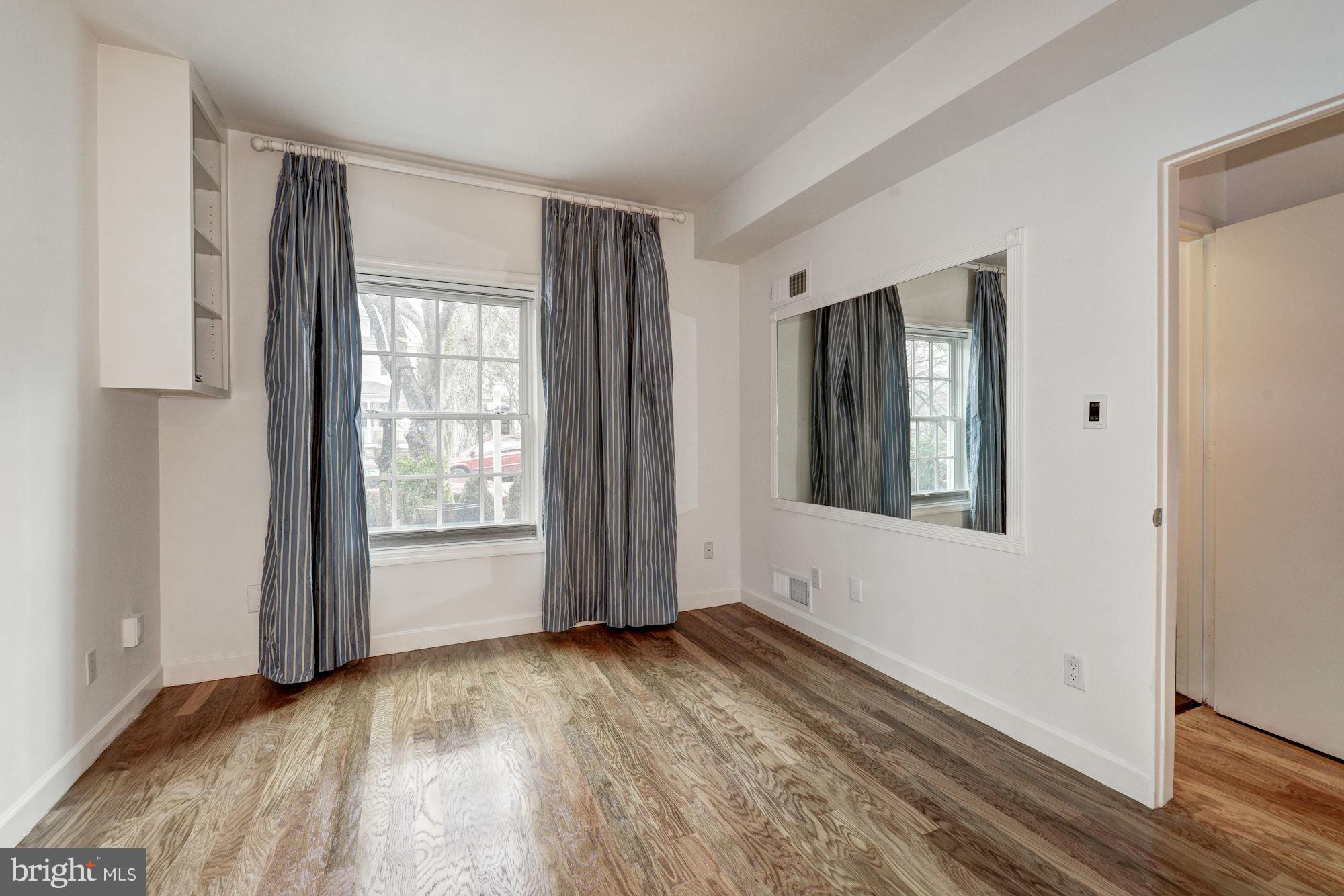 4226 River Road Northwest Washington, DC 20016 - Photo 26 of 28 Bedroom