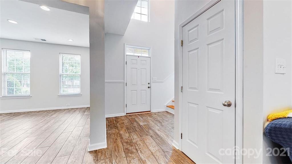 4935 Prosperity Ridge Road Charlotte, NC 28269 - Photo 4 of 48 Gallery Image 4