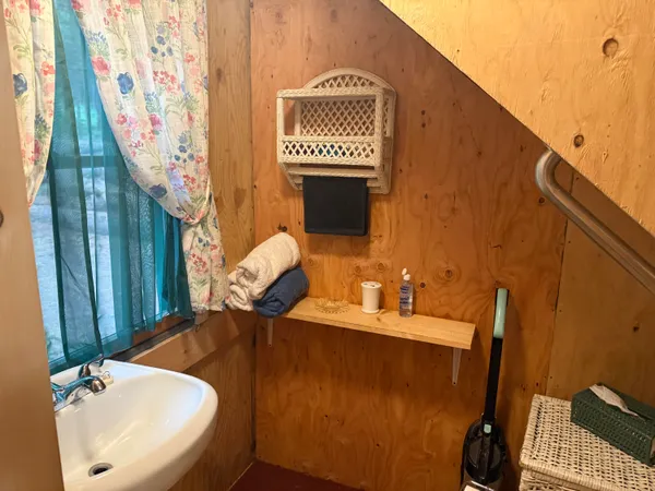 $299,000 | 325 Calderwood Road, Washington, ME 04574