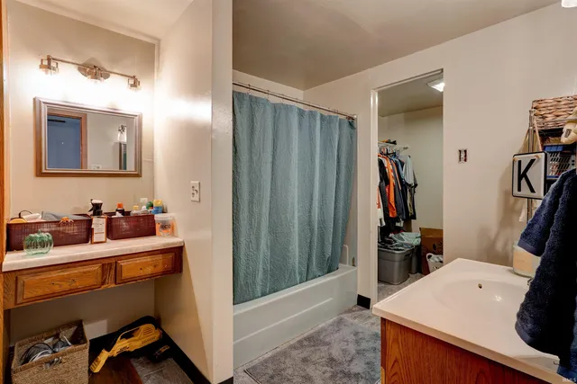 $199,900 | 10546 North McDonald Avenue, Evanston, IN 47531