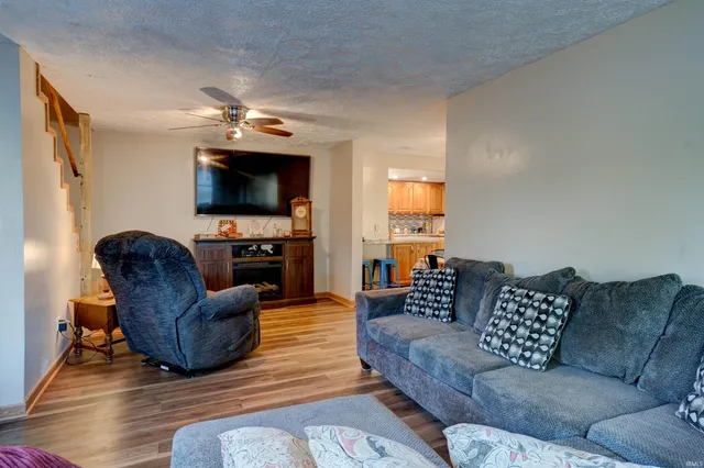 $199,900 | 10546 North McDonald Avenue, Evanston, IN 47531