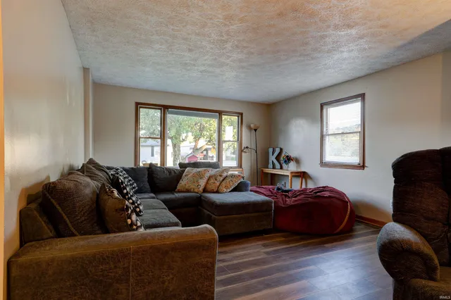 $199,900 | 10546 North McDonald Avenue, Evanston, IN 47531