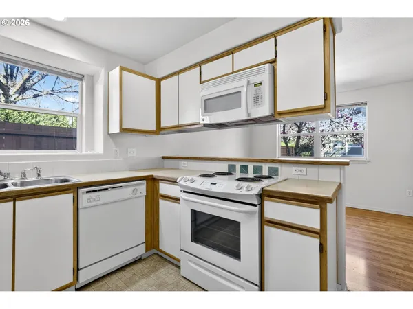 $239,900 | 4606 West Powell Boulevard, Unit 162, Gresham, OR 97030