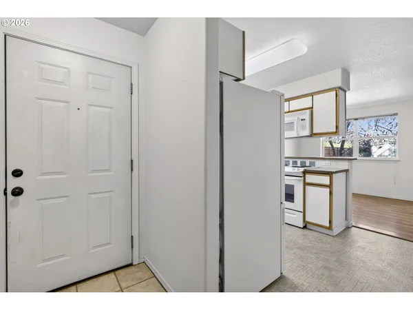 $239,900 | 4606 West Powell Boulevard, Unit 162, Gresham, OR 97030