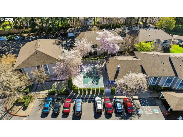 $239,900 | 4606 West Powell Boulevard, Unit 162, Gresham, OR 97030