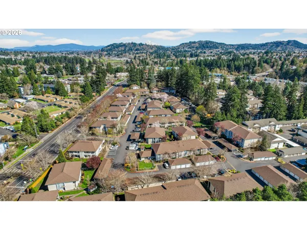 $239,900 | 4606 West Powell Boulevard, Unit 162, Gresham, OR 97030