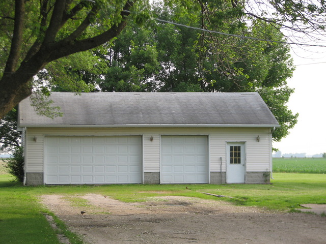 1630 West Mine Road Mazon, IL 60444 - Photo 2 of 6