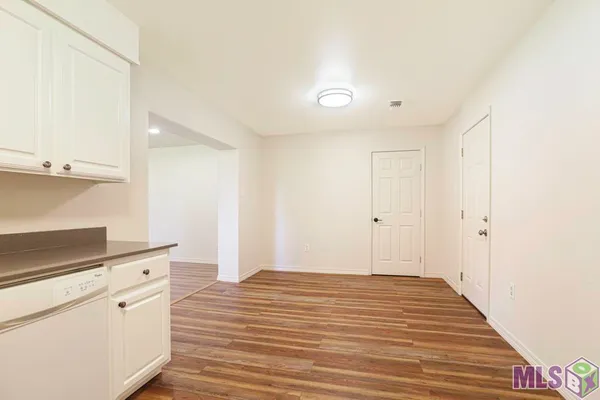 $1,500 | 911 Hatchell Lane, Denham Springs, LA 70726