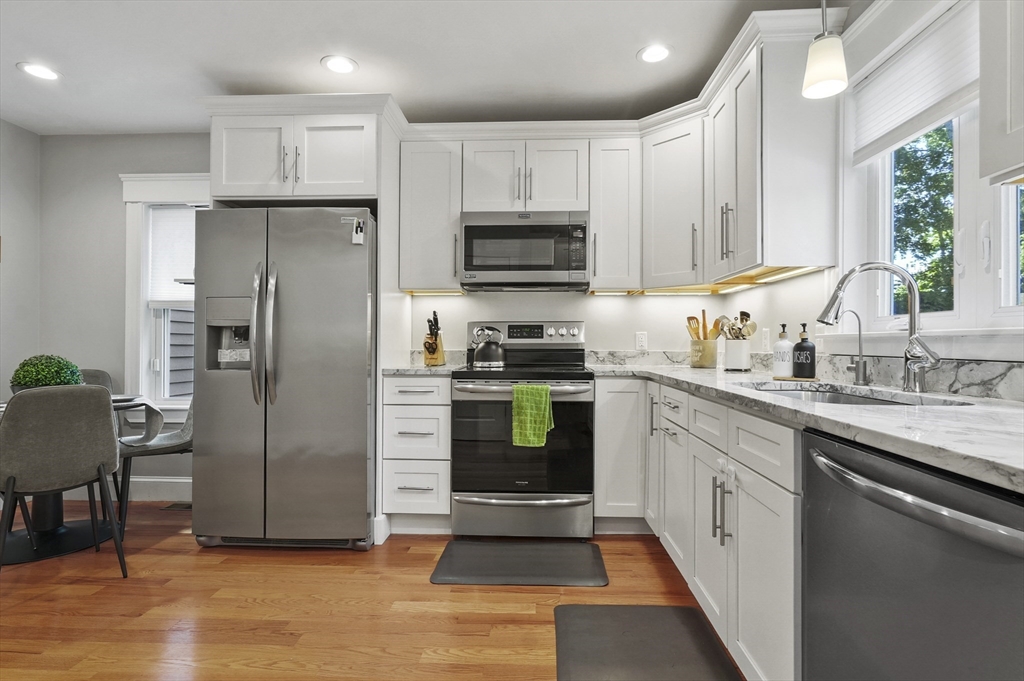 602 Main Street, Unit 1 Woburn, MA 01801 - Photo 12 of 29