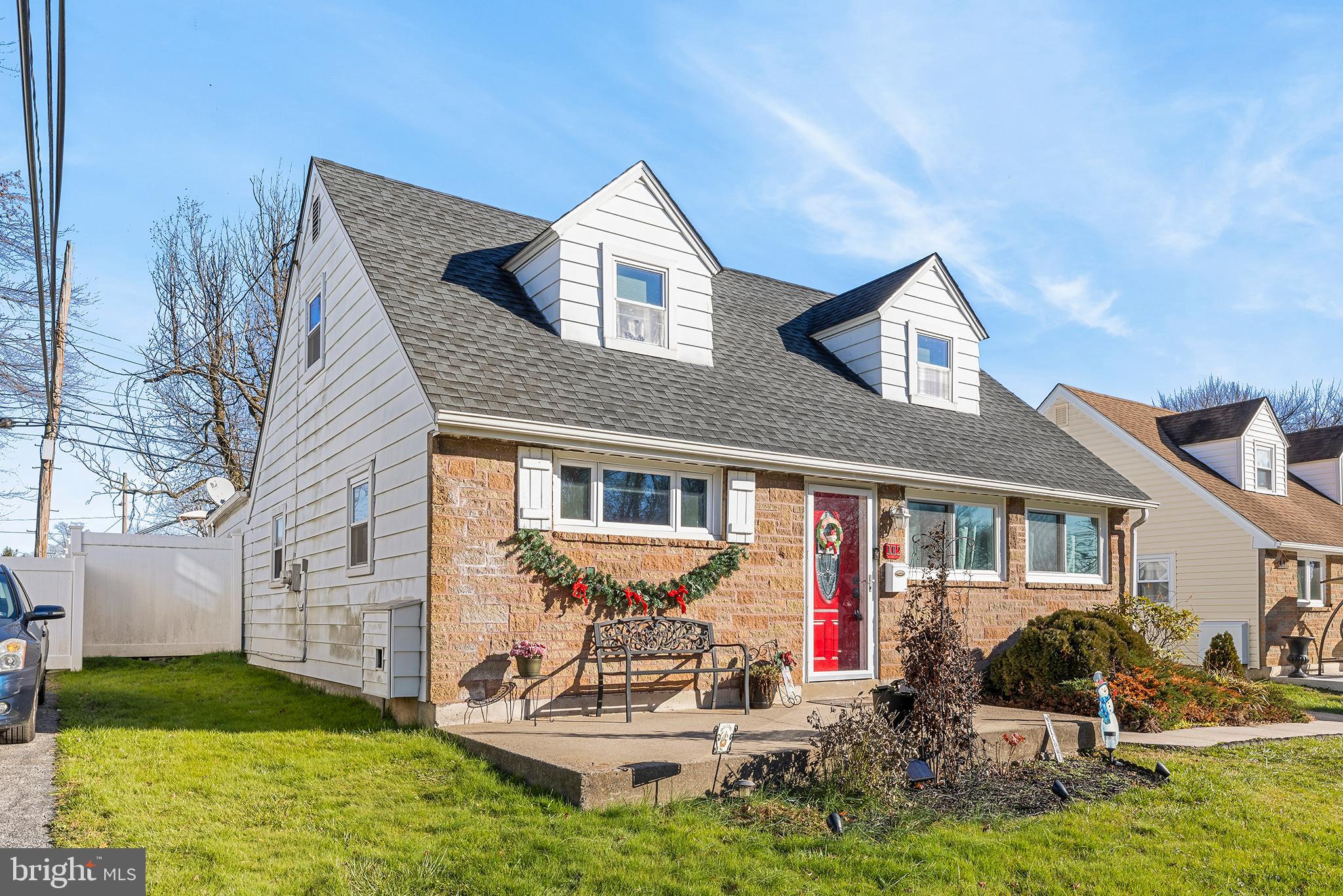 1012 Dale Road Secane, PA 19018 - Photo 2 of 26