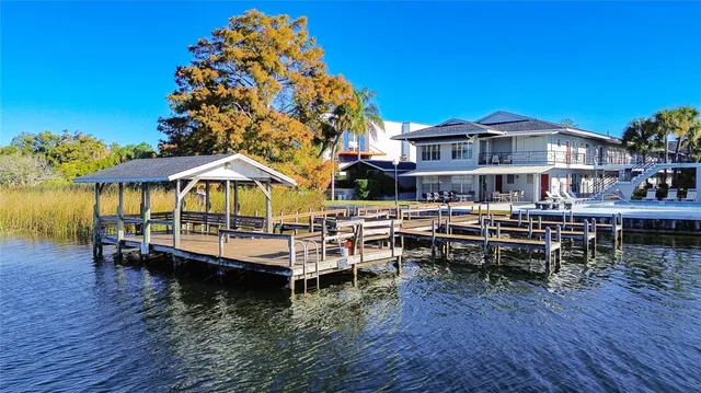 $203,900 | 4328 Edgewater Drive, Unit E103, Orlando, FL 32804