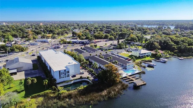 $203,900 | 4328 Edgewater Drive, Unit E103, Orlando, FL 32804