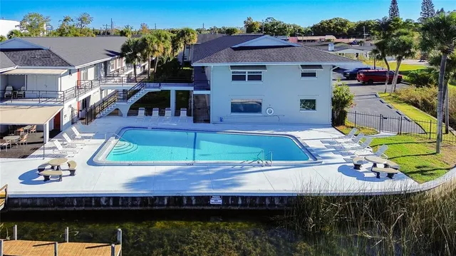 $203,900 | 4328 Edgewater Drive, Unit E103, Orlando, FL 32804