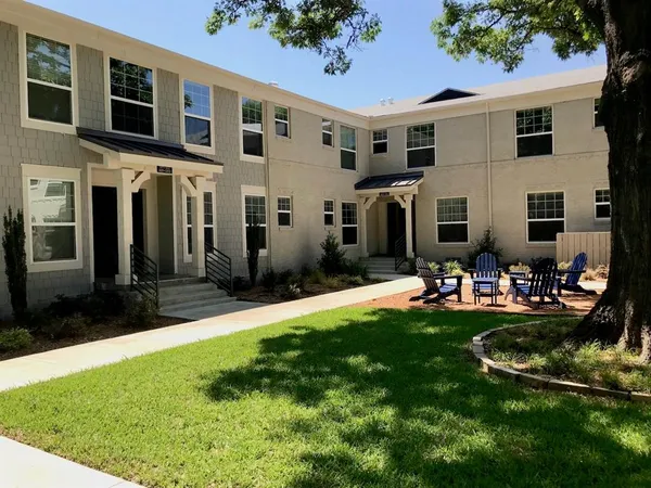 $1,300 | 6304 Prospect Avenue, Unit 202, Dallas, TX 75214