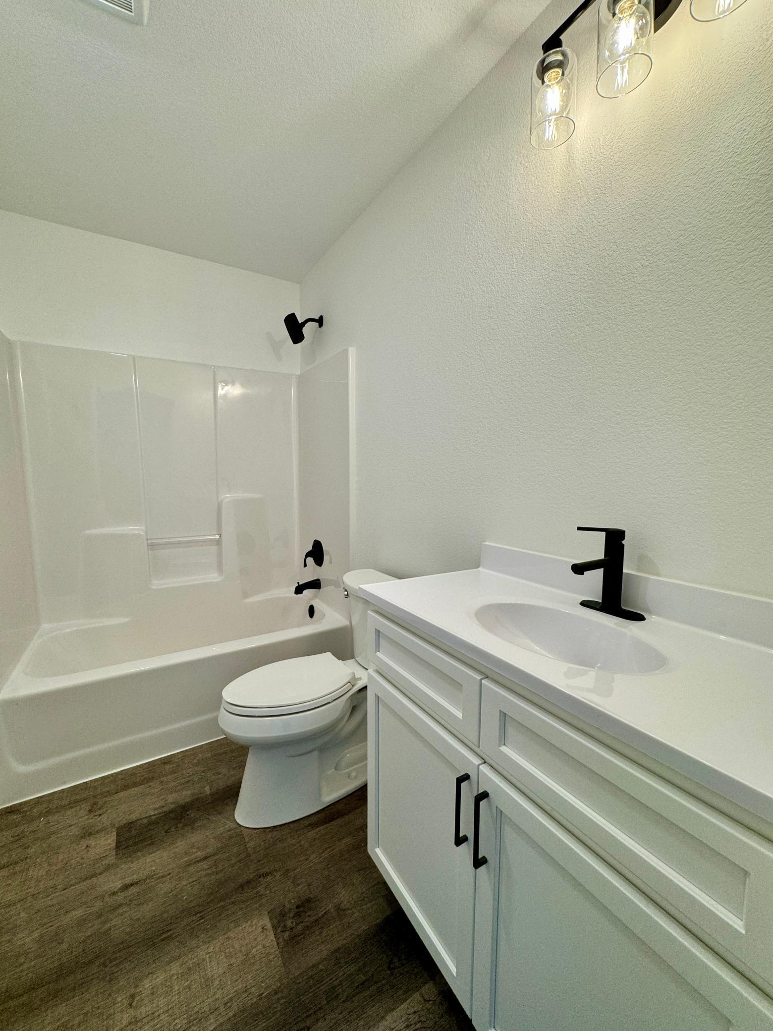 605 McKinley Street Southeast Warroad, MN 56763 - Photo 11 of 22