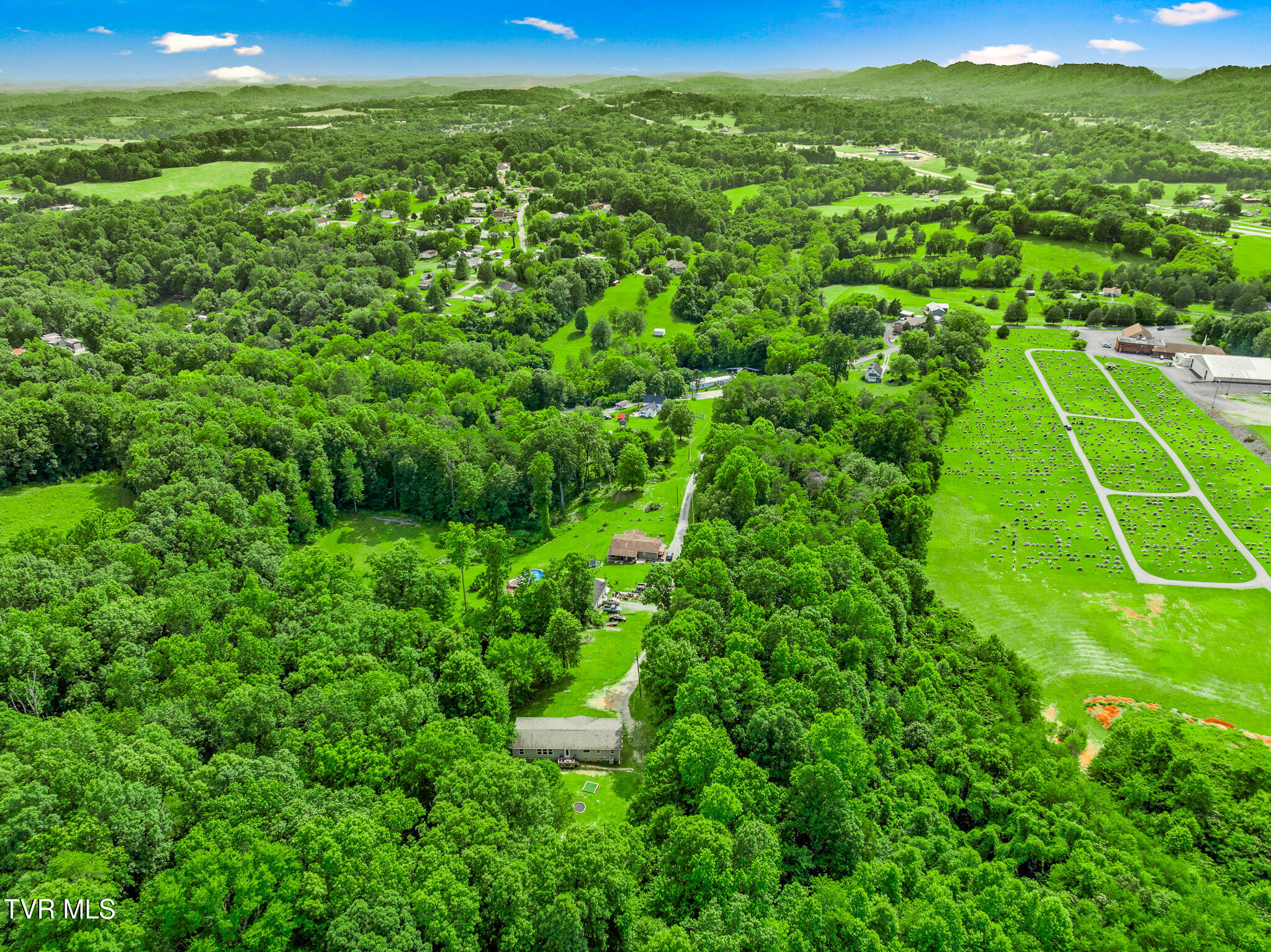 2718 Roseberry Road Mascot, TN 37806 - Photo 36 of 40 DJI_0838