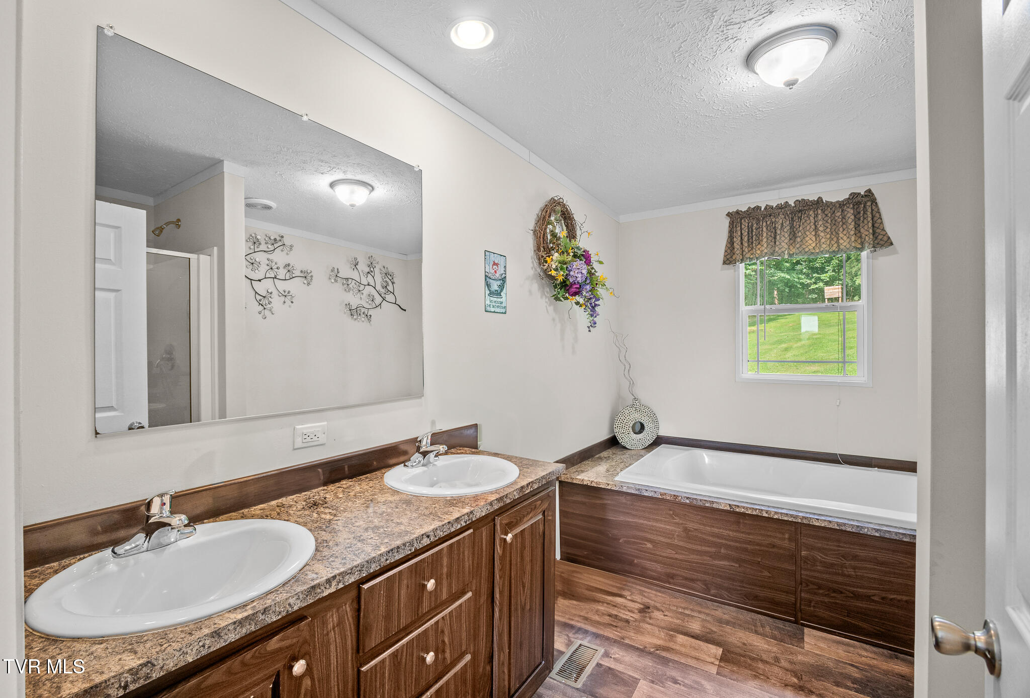 2718 Roseberry Road Mascot, TN 37806 - Photo 8 of 40 DSC06288