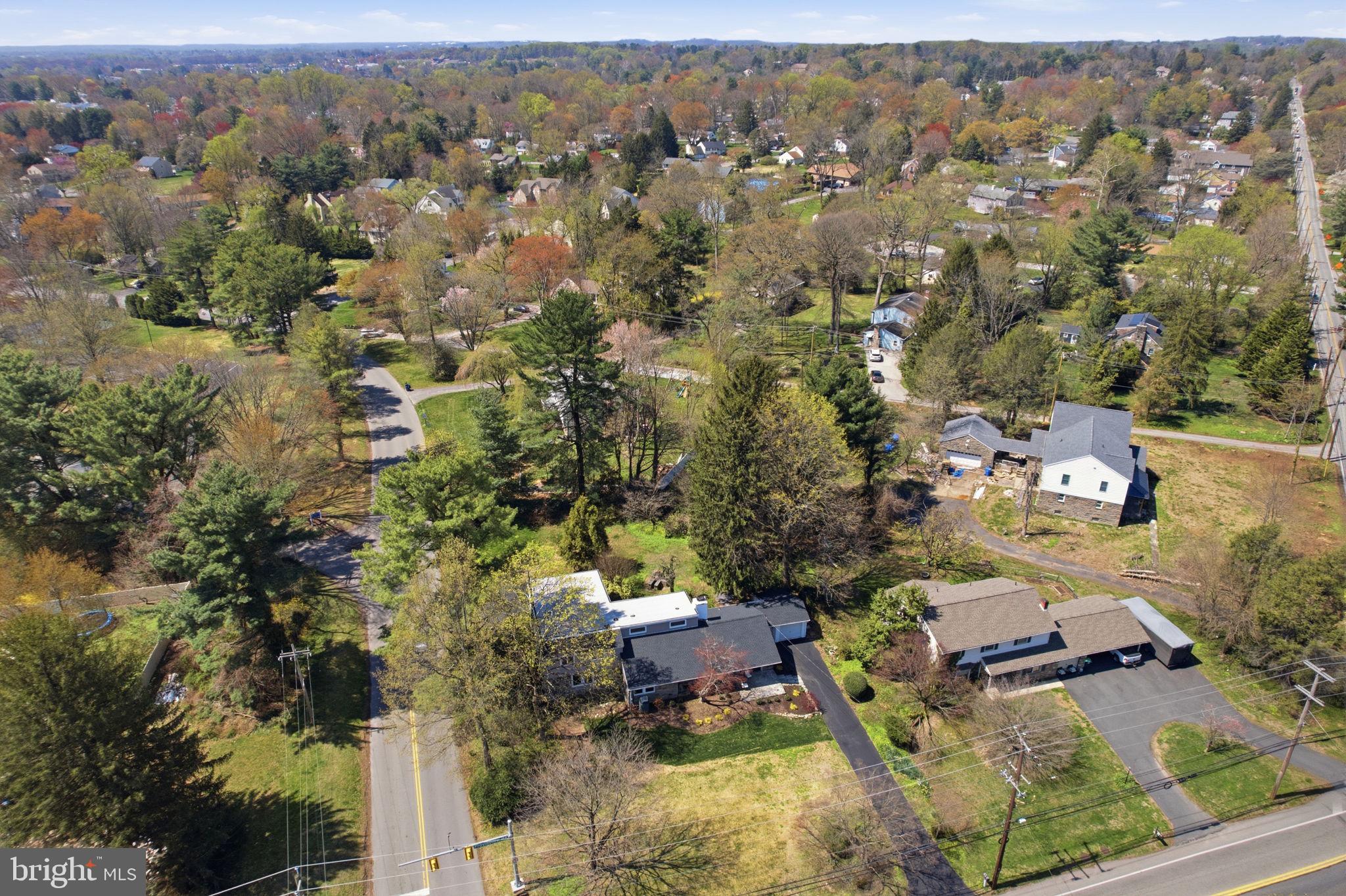 409 South Providence Road Wallingford, PA 19086 - Photo 100 of 106 Charming suburban landscape view.