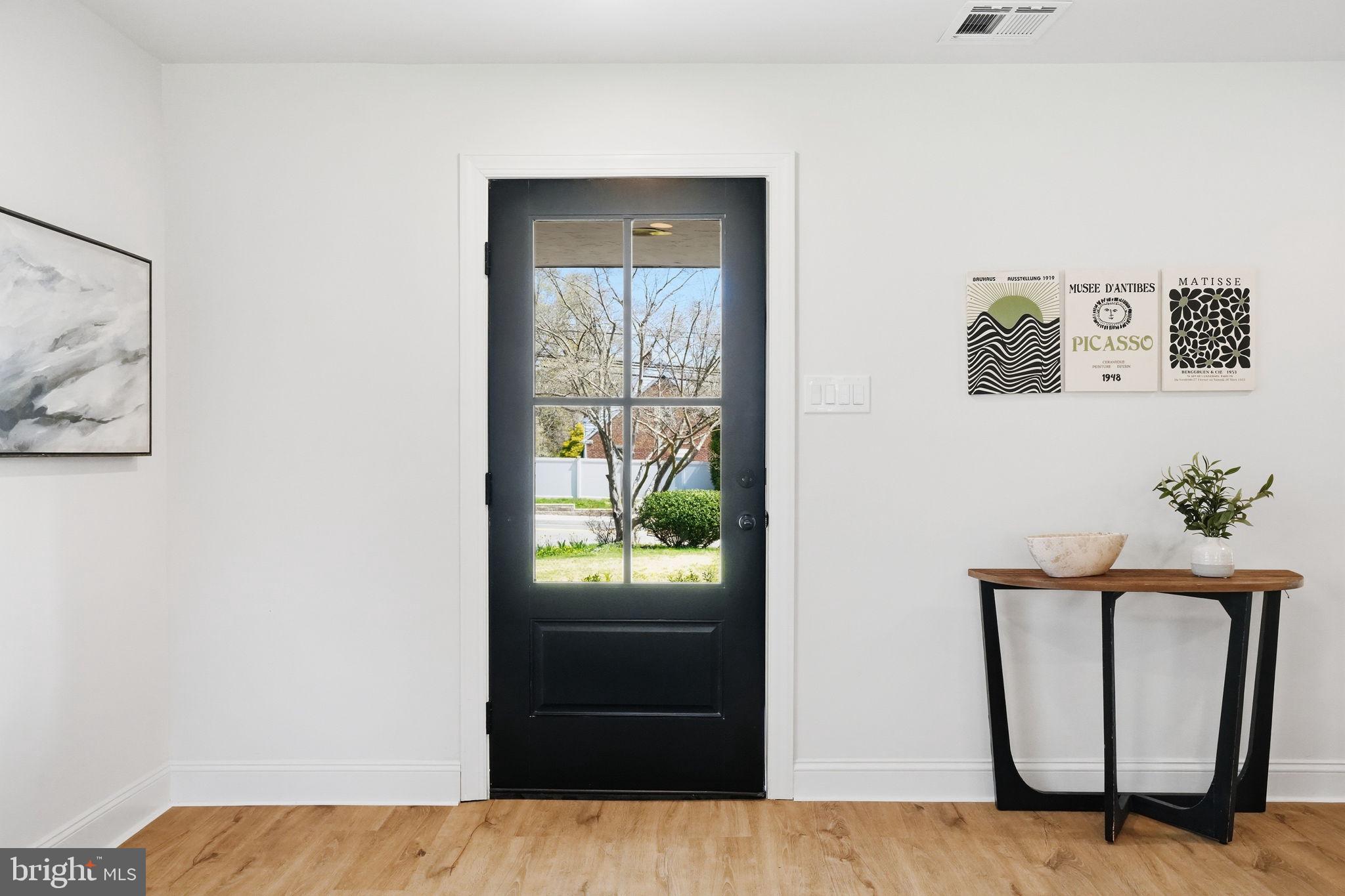 409 South Providence Road Wallingford, PA 19086 - Photo 16 of 106 Inviting entryway with natural light.