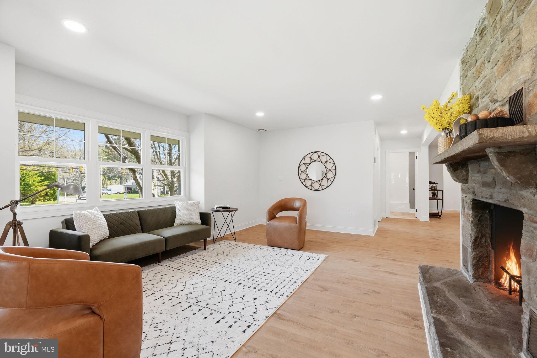 409 South Providence Road Wallingford, PA 19086 - Photo 21 of 106 Bright and inviting living space.