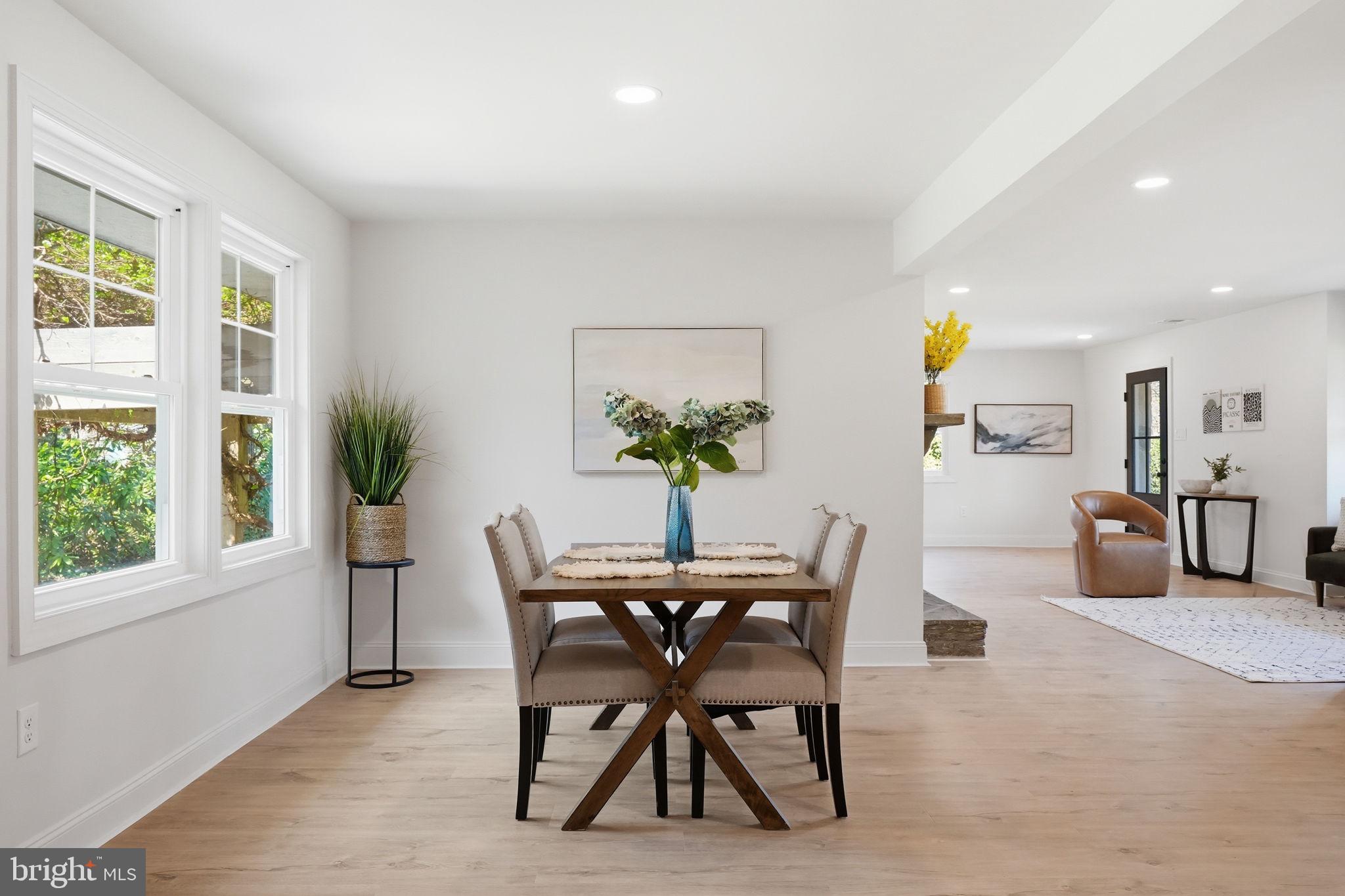 409 South Providence Road Wallingford, PA 19086 - Photo 24 of 106 Bright and inviting dining space.