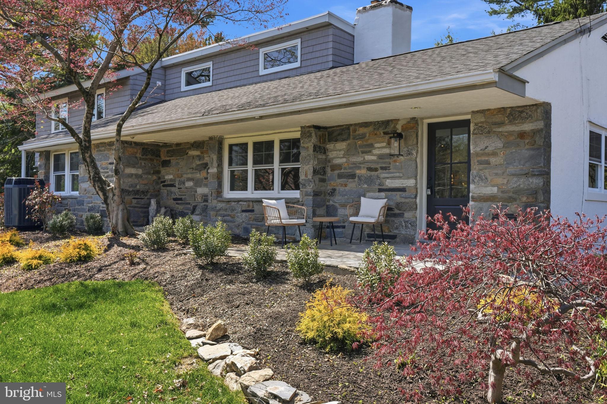 409 South Providence Road Wallingford, PA 19086 - Photo 4 of 106 Charming stone-fronted residence.