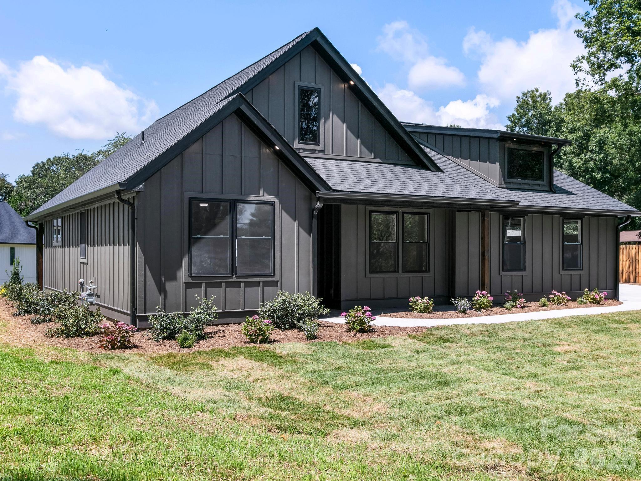229 Asbury Road Candler, NC 28715 - Photo 24 of 27 Gallery Image 24