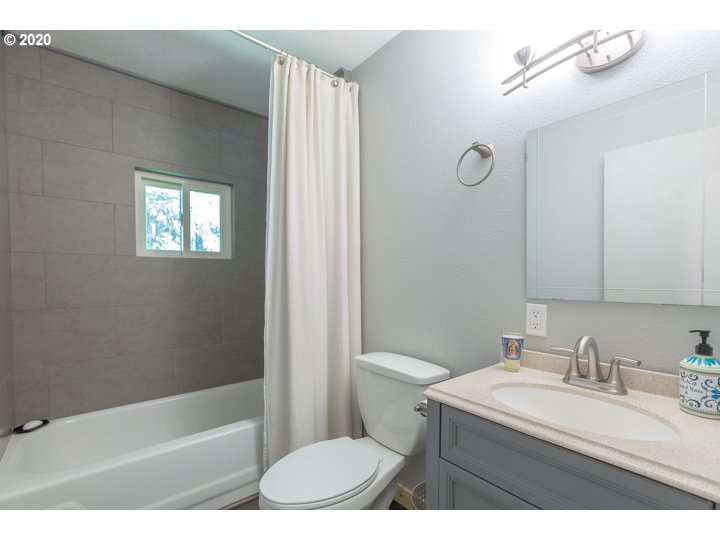 76419 East Road 30 Rhododendron, OR 97049 - Photo 16 of 29 Gallery Image 16