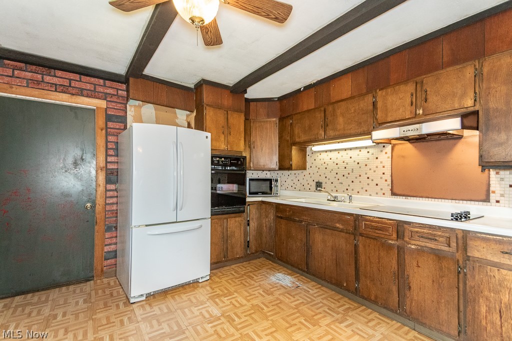 14161 Radcliffe Road Chardon, OH 44024 - Photo 28 of 39