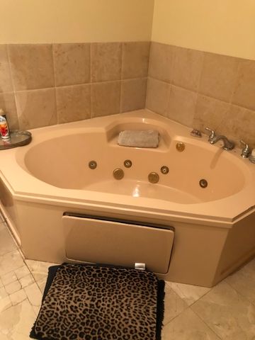 $480,000 | 3239 South Aberdeen Street, Chicago, IL 60608