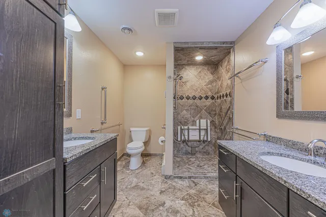 $405,000 | 322 4th Avenue Southeast, Hillsboro, ND 58045