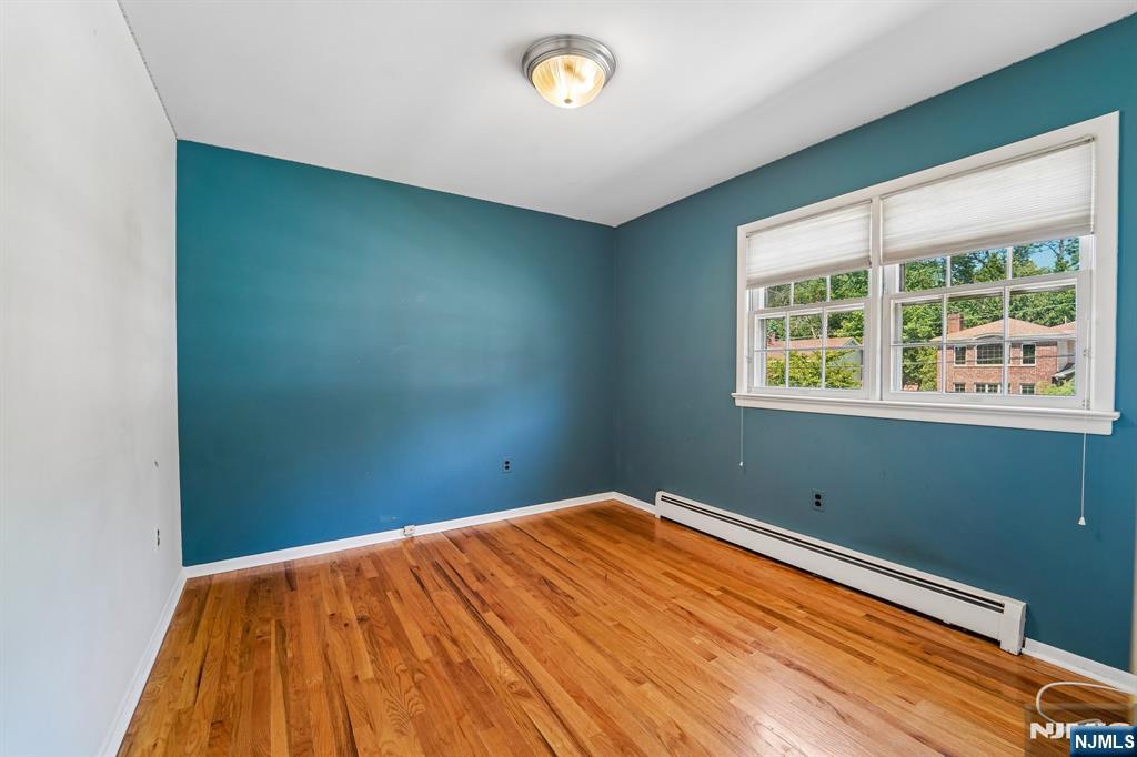 41-57 Rys Terrace Fair Lawn, NJ 07410 - Photo 14 of 32