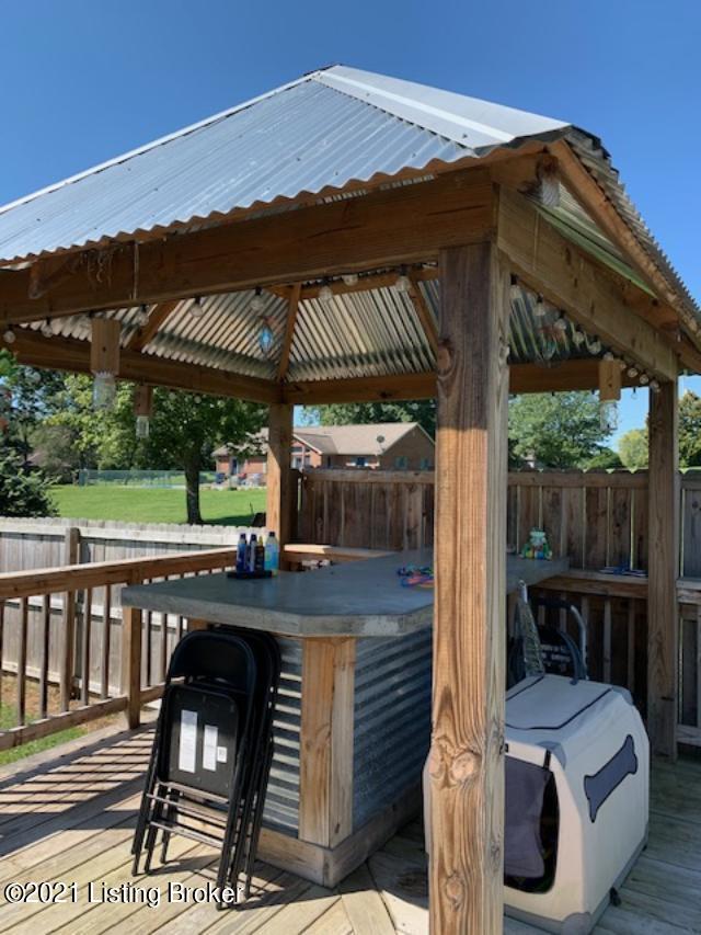 1123 Hammond Road Lawrenceburg, KY 40342 - Photo 27 of 33 pool bar