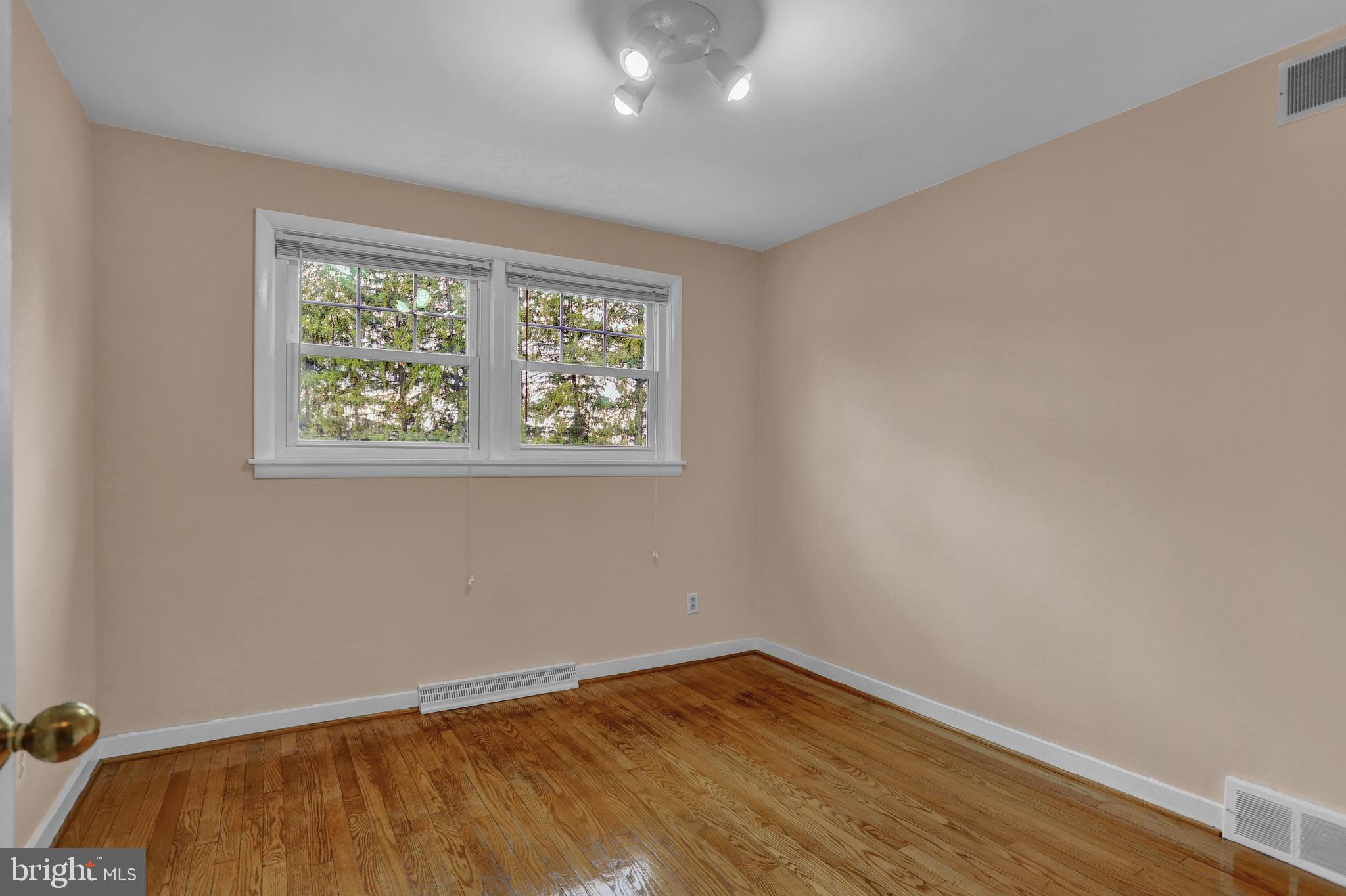 2419 Wharton Road York, PA 17402 - Photo 22 of 49 Gallery Image 22