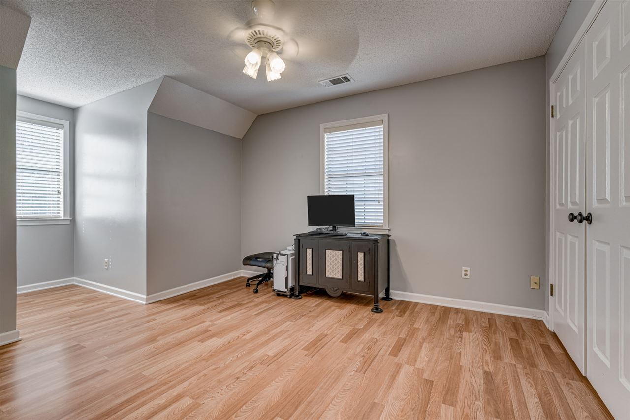 380 Park Hill Road Collierville, TN 38017 - Photo 13 of 19 Gallery Image 13