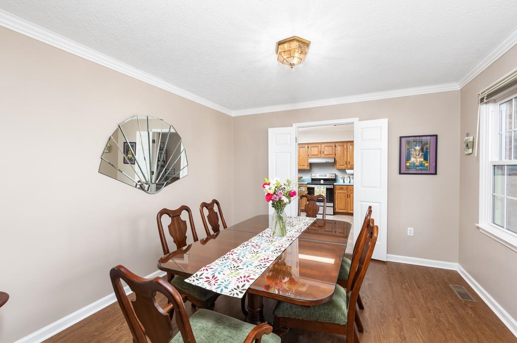 88 Cranberry Drive Stuarts Draft, VA 24477 - Photo 16 of 67 a view of a livingroom with furniture and a table