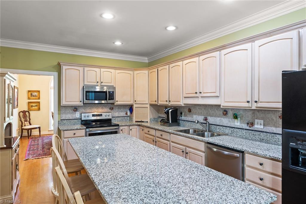 3631 Pinetop Road Greensboro, NC 27410 - Photo 14 of 50 Gallery Image 14